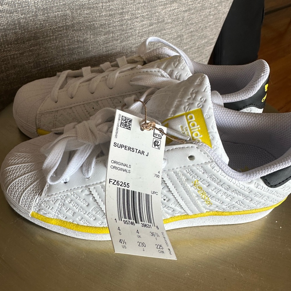 Superstar J Adidas kids tennis shoes brand new